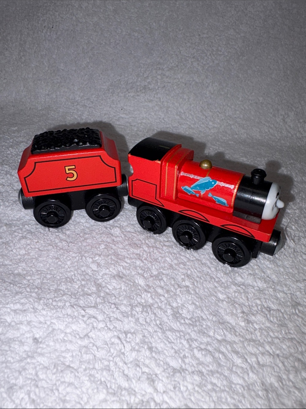 Thomas & Friends fishy James wooden engine and tender train